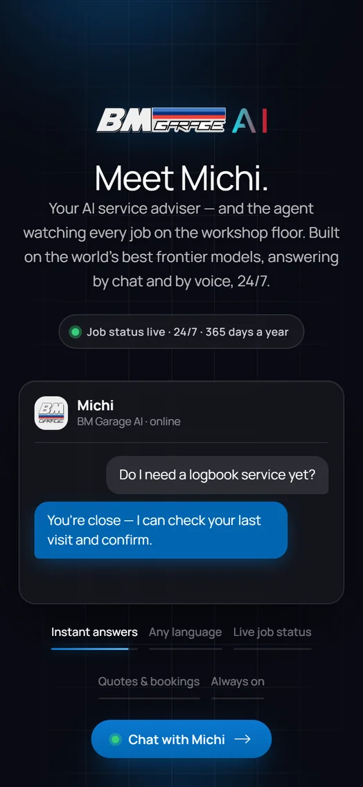 "Möt Michi" på en telefon: AI-tjänsterådgivaren, med en exempelchatt.